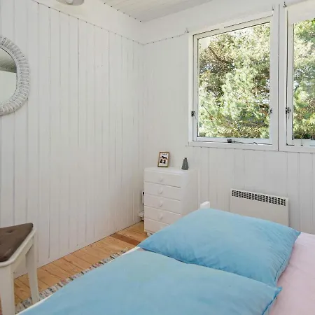 Three-bedroom Holiday In Σπίτι διακοπών *