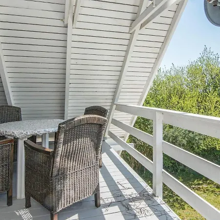 Three-bedroom Holiday In *